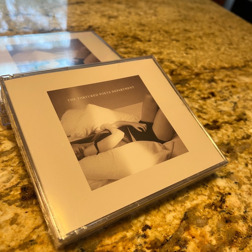 Taylor Swift - The Tortured Poets Department + Bonus Track “The Manuscript” New